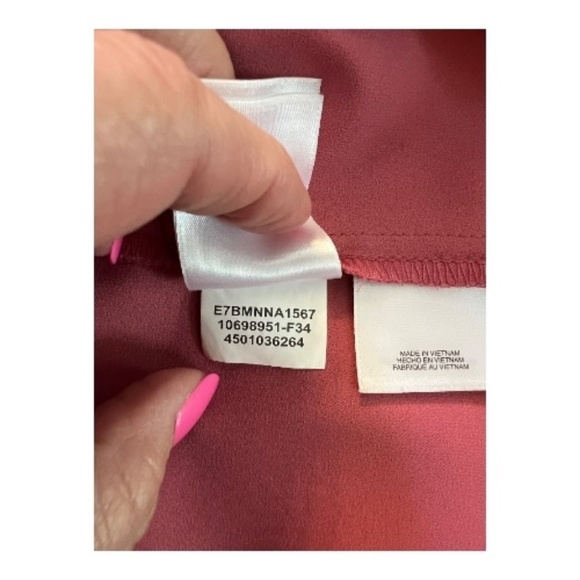 πΈπ€ EUC NINE WEST Pink Mauve Pleated V-Neck Sleeveless Blouse | Sz XS - Picture 7 of 7